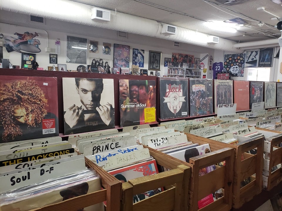 Record Stores Near Oak Park, IL