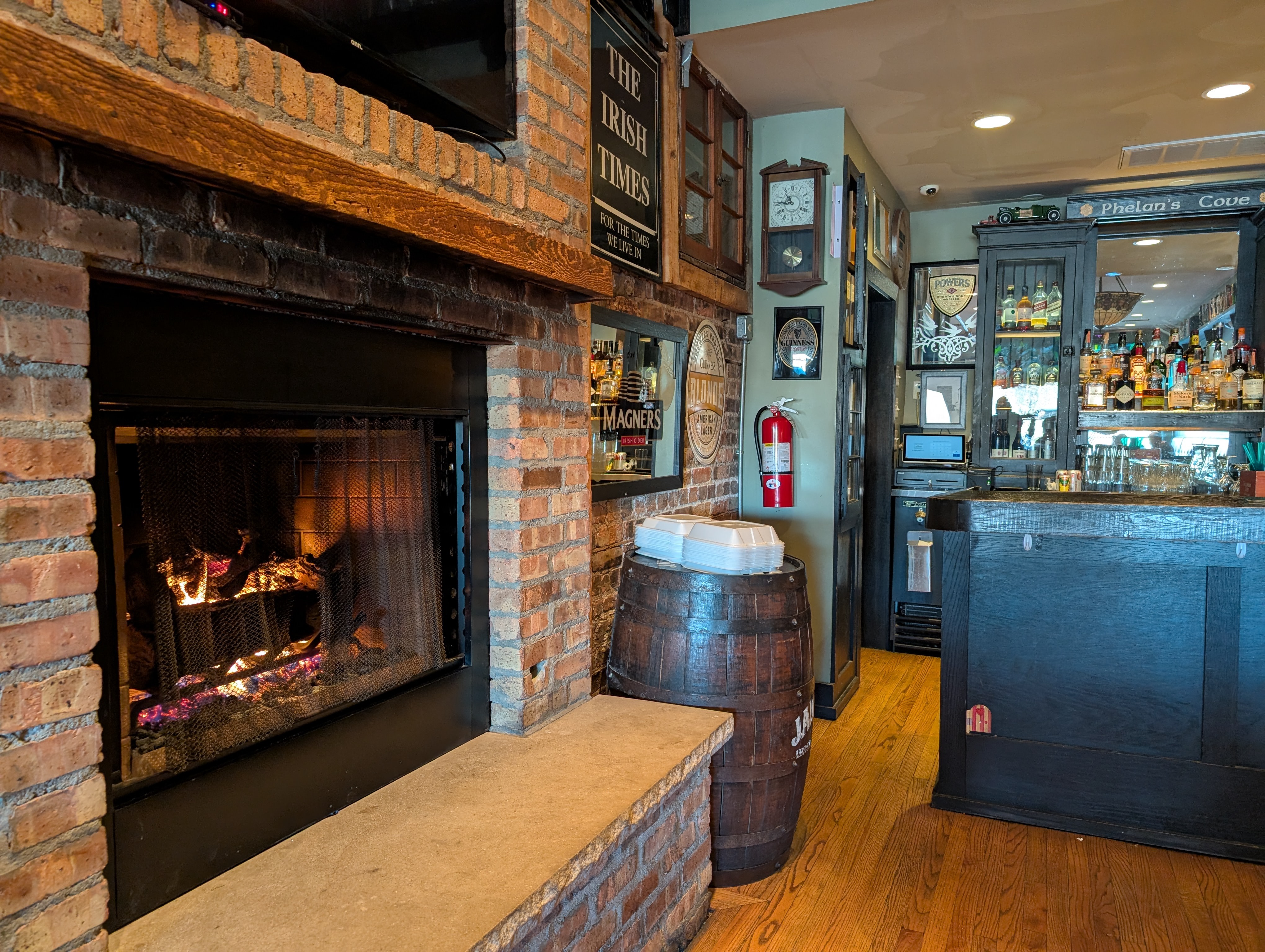 This Winter, Hang Out at These Local Spots With Après-Ski Vibes