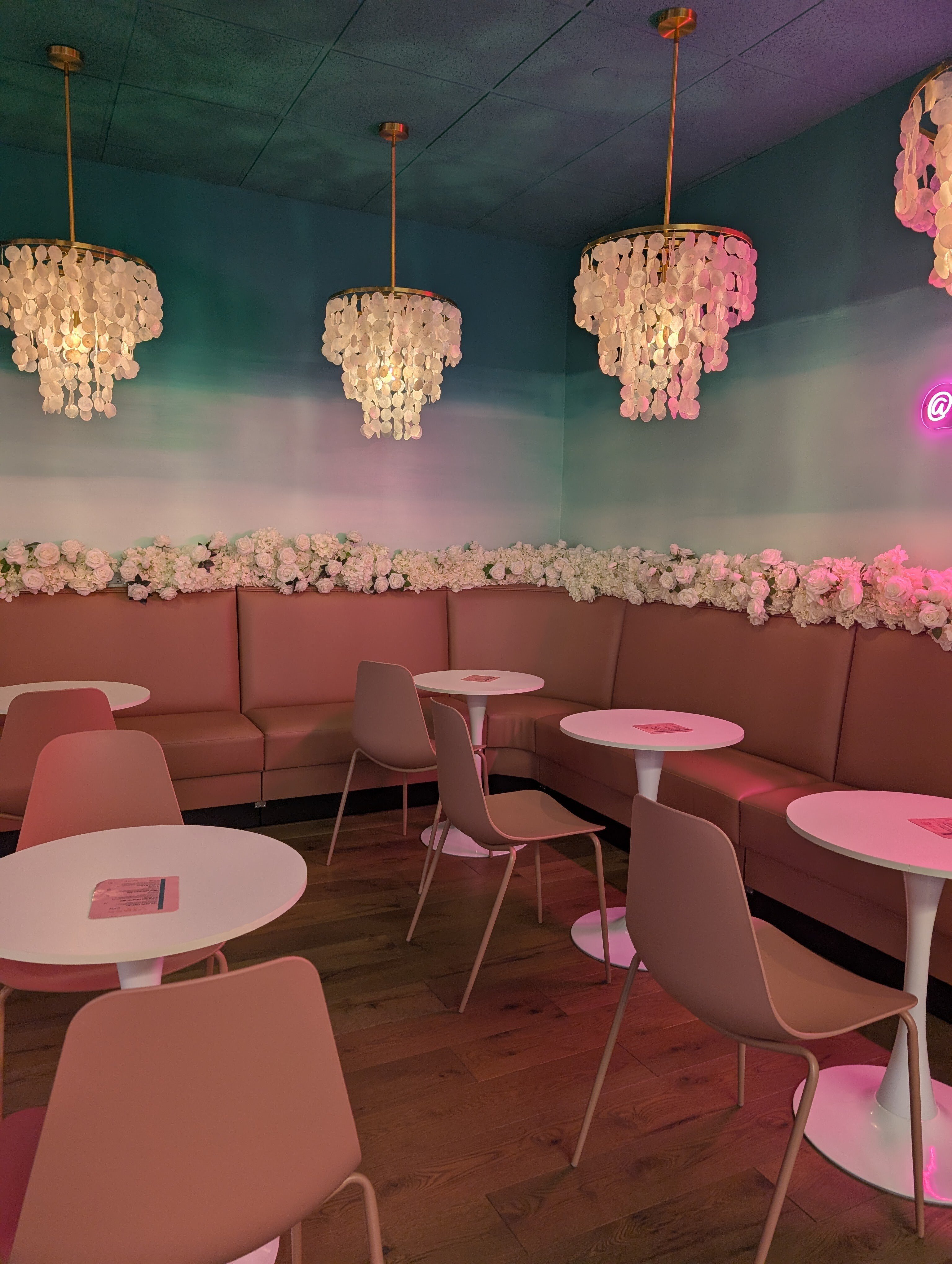 We Visited the Vibes Cafe in La Grange And Think You Should, Too